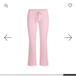 Skims Cotton Jersey Low Rise Crop Pant - Halite (baby pink) Size Small